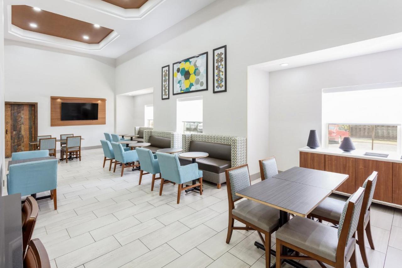 Holiday Inn Express & Suites Williamsburg By Ihg Exterior foto