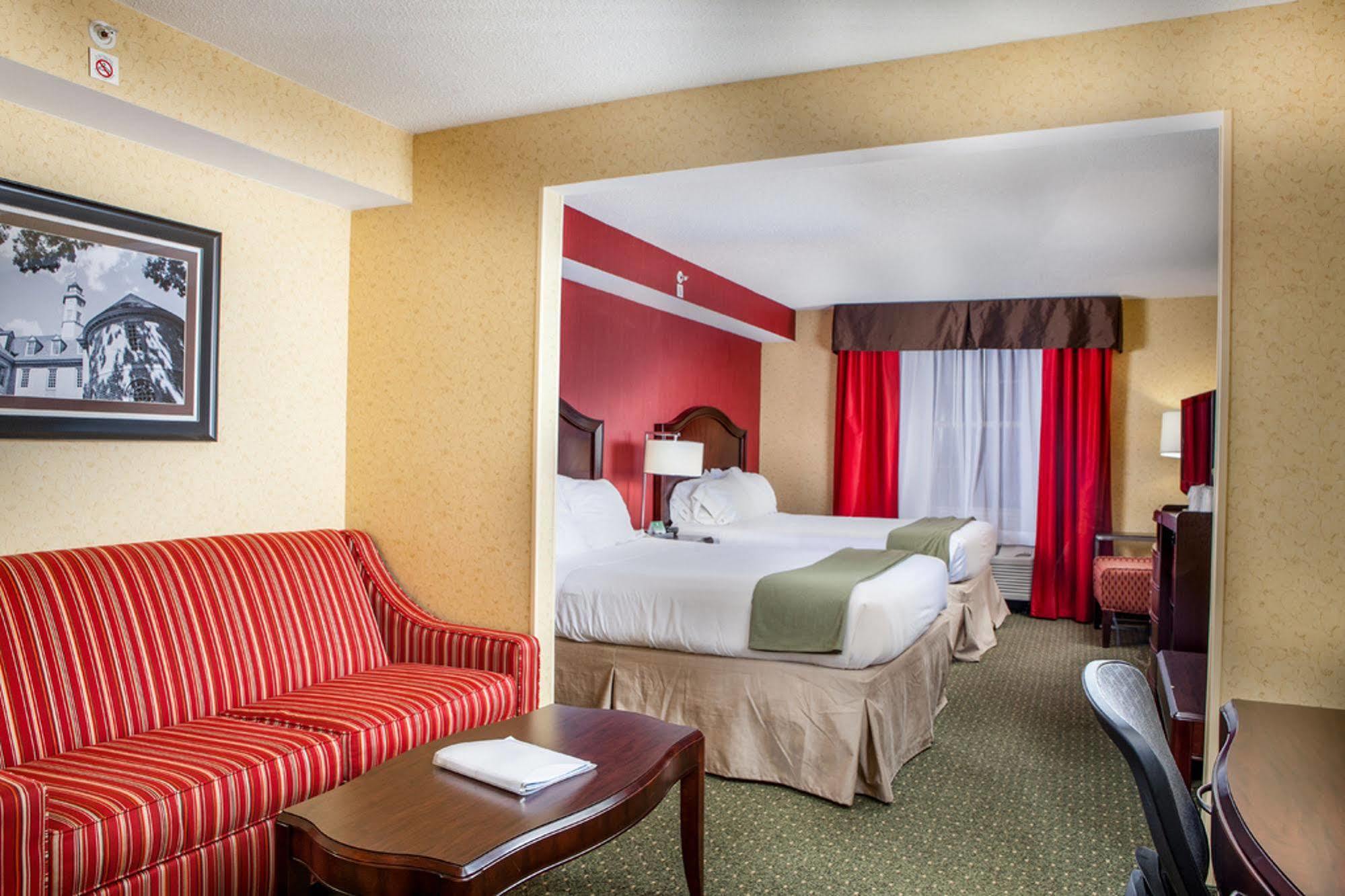 Holiday Inn Express & Suites Williamsburg By Ihg Exterior foto